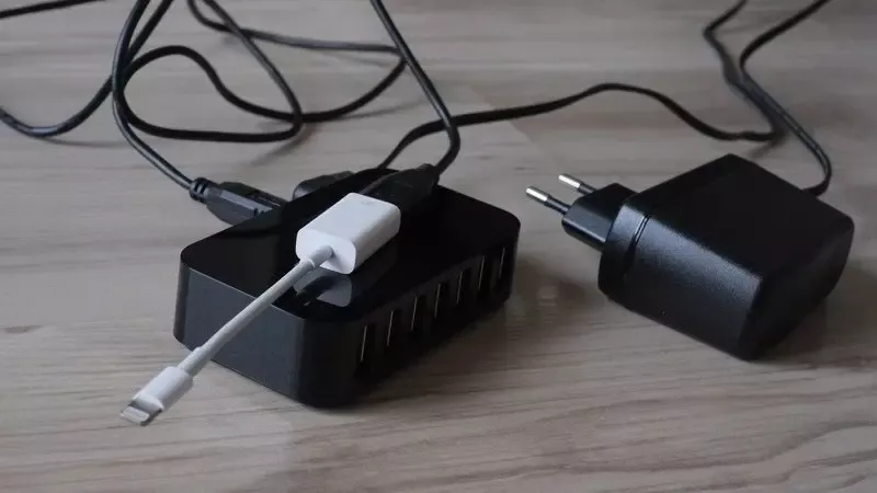 Adapter là gì? Cách sử dụng Adapter an toàn bạn nên biết