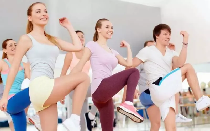 Aerobic là gì? Đối tượng, lợi ích và lưu ý quan trọng khi tập