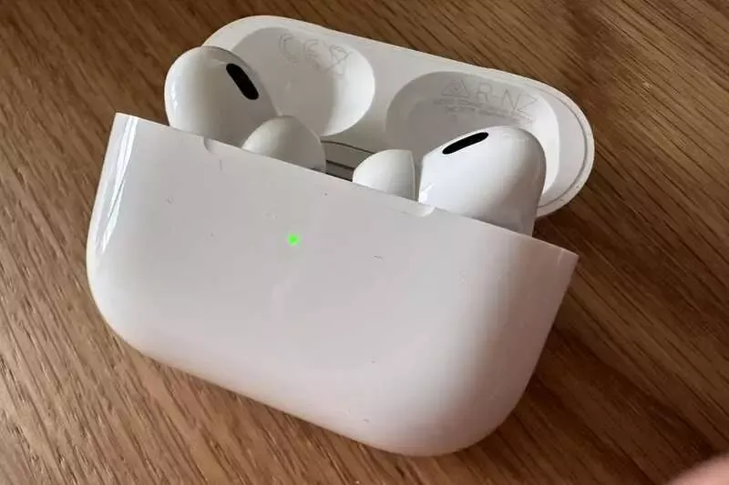 AirPods là gì? Điểm danh 4 phiên bản tai nghe AirPods hiện nay