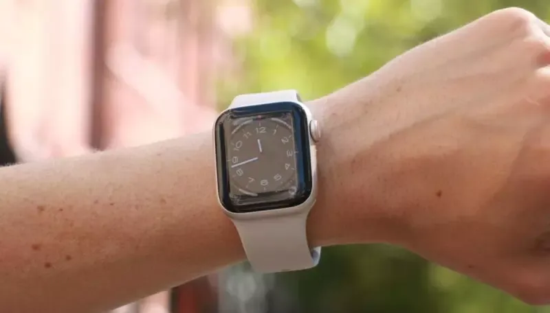 Apple Watch SE là gì? Có nên mua Apple Watch SE?