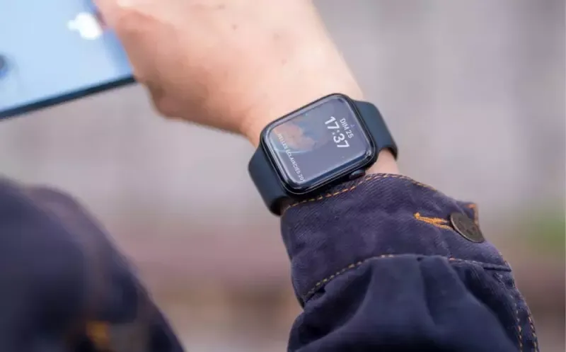 Apple Watch SE là gì? Có nên mua Apple Watch SE?