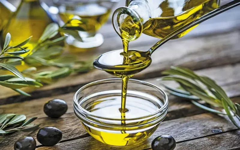 Dầu olive là gì? Công dụng của dầu olive với sức khỏe, sắc đẹp