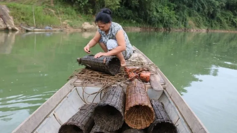 Đó rách ngáng trộ có nghĩa là gì trong tiếng Nghệ An?