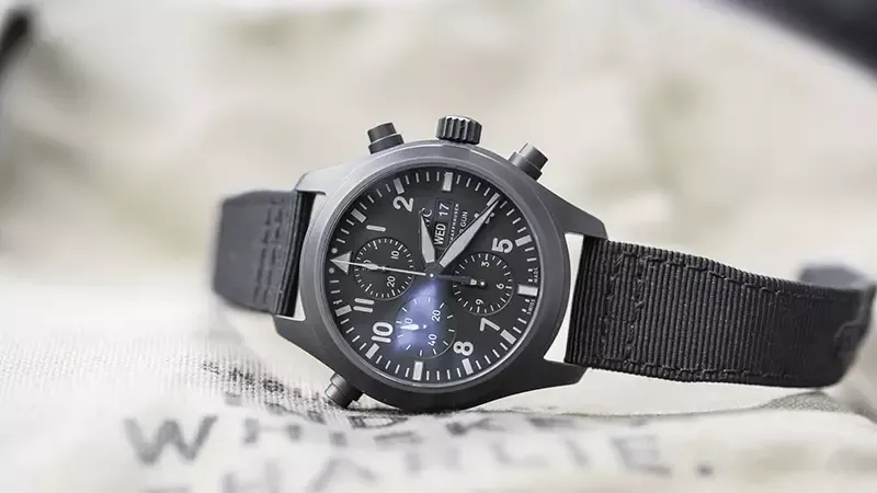 Đồng hồ Chronograph là gì? Hướng dẫn dùng và cách chọn mua