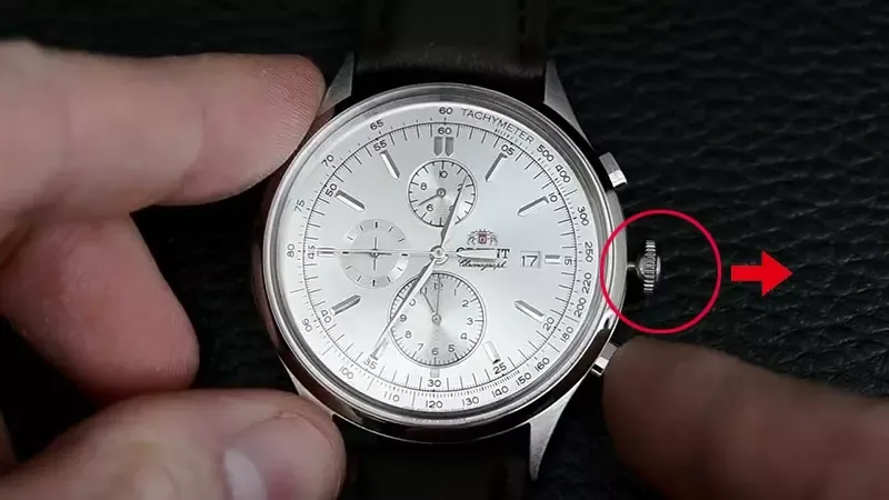 Đồng hồ Chronograph là gì? Hướng dẫn dùng và cách chọn mua