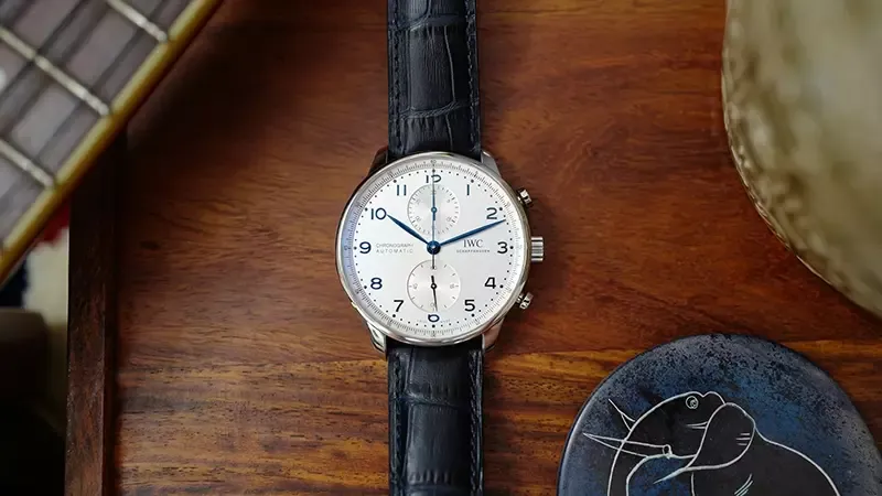 Đồng hồ Chronograph là gì? Hướng dẫn dùng và cách chọn mua