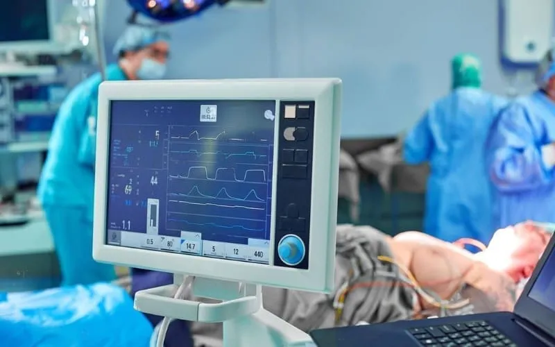 ECG là gì? Công dụng và tầm quan trọng của ECG bạn nên biết