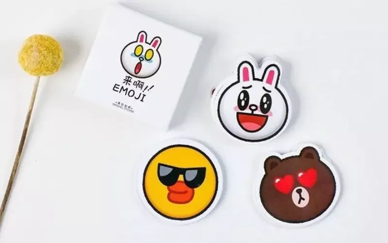 Emoji là gì? So sánh giữa Emoji, Emoticon, Sticker và Icon?