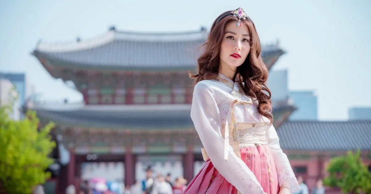 Hanbok Hàn Quốc là gì? Ra đời khi nào, có các loại nào và ý nghĩa của Hanbok