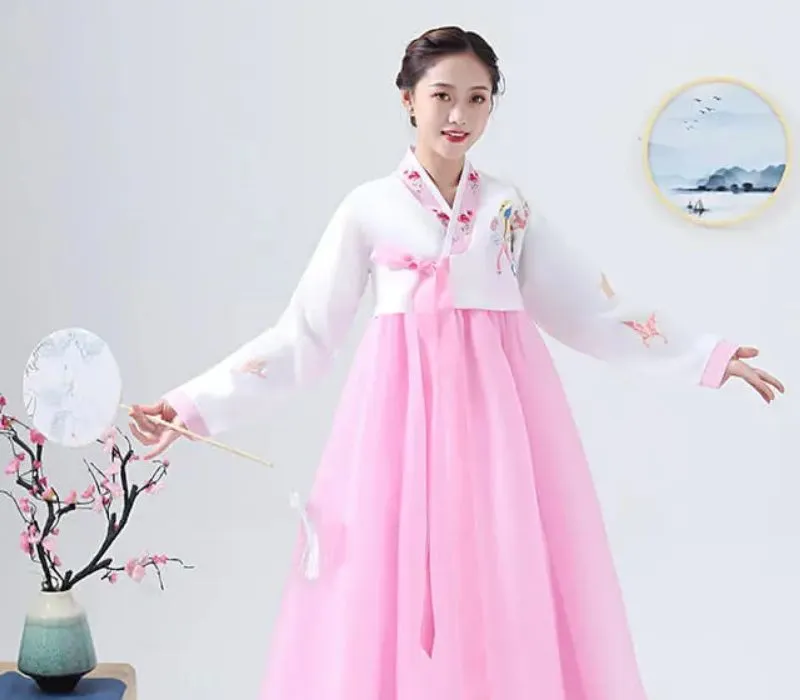 Hanbok Hàn Quốc là gì? Ra đời khi nào, có các loại nào và ý nghĩa của Hanbok