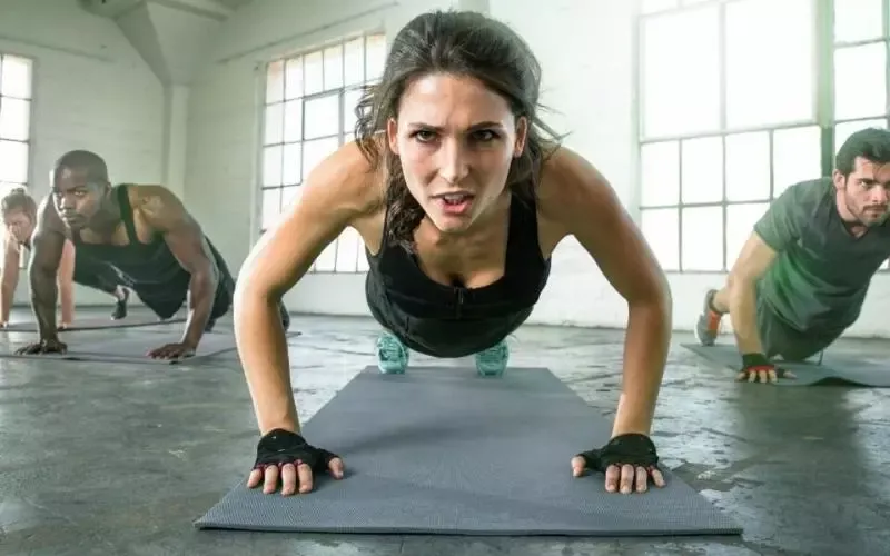 Insanity workout là gì? Khám phá phương pháp tập insanity