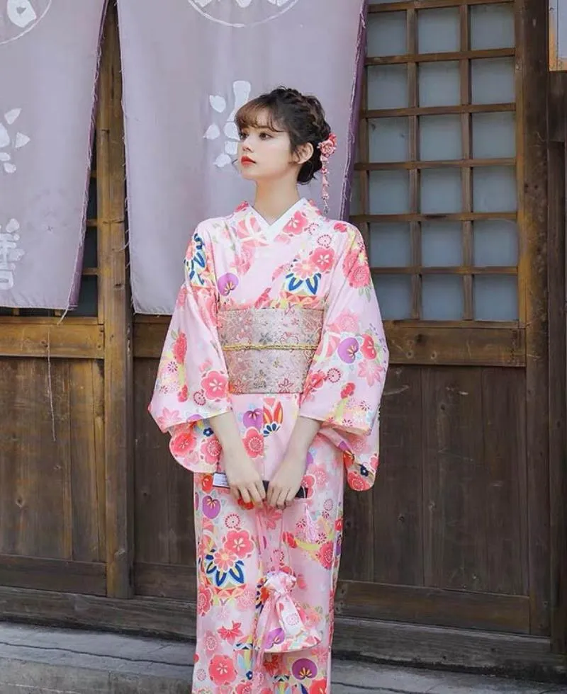 Kimono là gì? Ý nghĩa các loại Kimono? Yukata và Kimono có gì khác nhau?