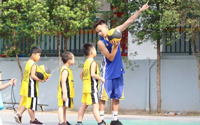 Layup là gì? 5 loại layup phổ biến trong bóng rổ