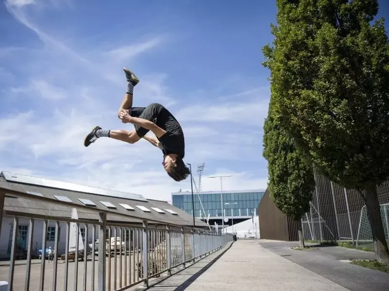 Parkour là gì? Những lợi ích khi tập Parkour mà bạn nên biết