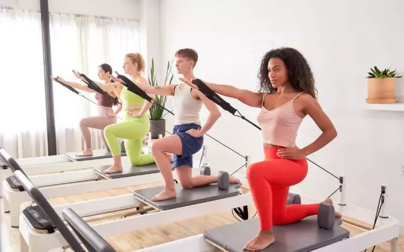 Pilates là gì? 5 lợi ích tuyệt vời tập luyện pilates mang đến cho bạn