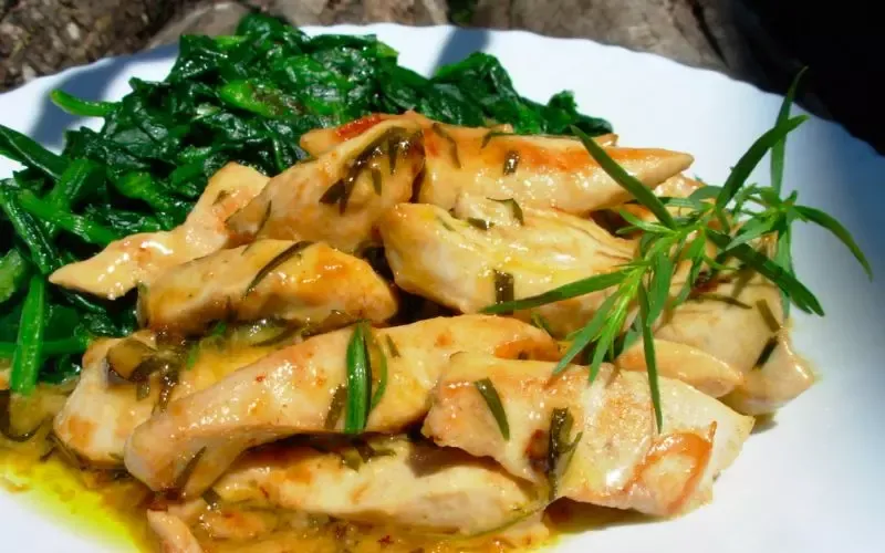 Tarragon là gì? Tổng hợp 7 công dụng của Tarragon nên biết