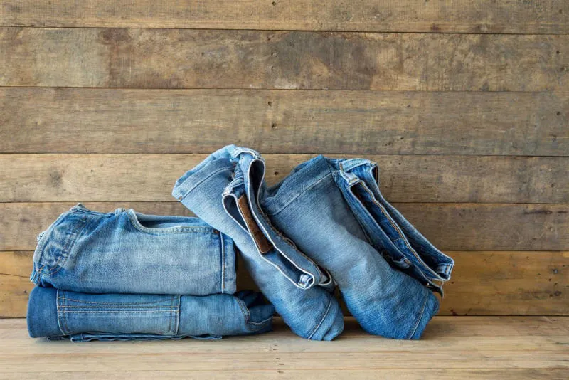 Vải denim là gì? Nguồn gốc, ưu nhược điểm và ứng dụng