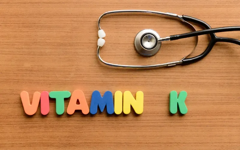 Vitamin K2 là gì? Những điều bạn cần biết về vitamin K2