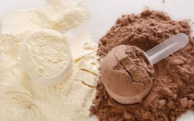 Whey protein là gì? Lợi ích khi sử dụng whey protein mang lại cho người dùng