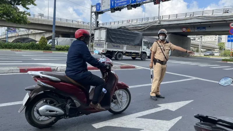 Xe không chính chủ là gì? Có bị phạt không? Cần giấy tờ gì?